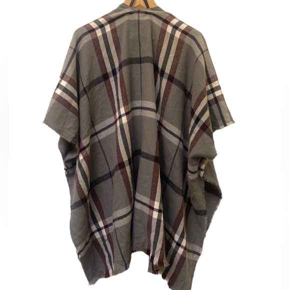 Open Front Flannel Poncho - Picture 2 of 5